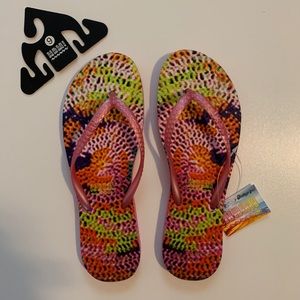 NWT Nami Tie Dye Flip Flops Size 9